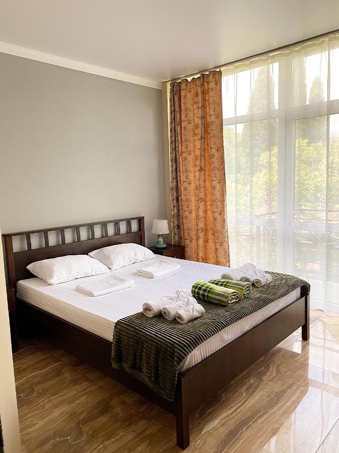 Hotel Golden غاغرا المظهر الخارجي الصورة