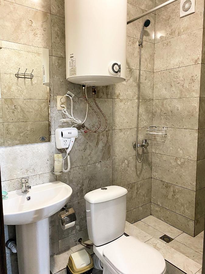 Hotel Golden غاغرا المظهر الخارجي الصورة