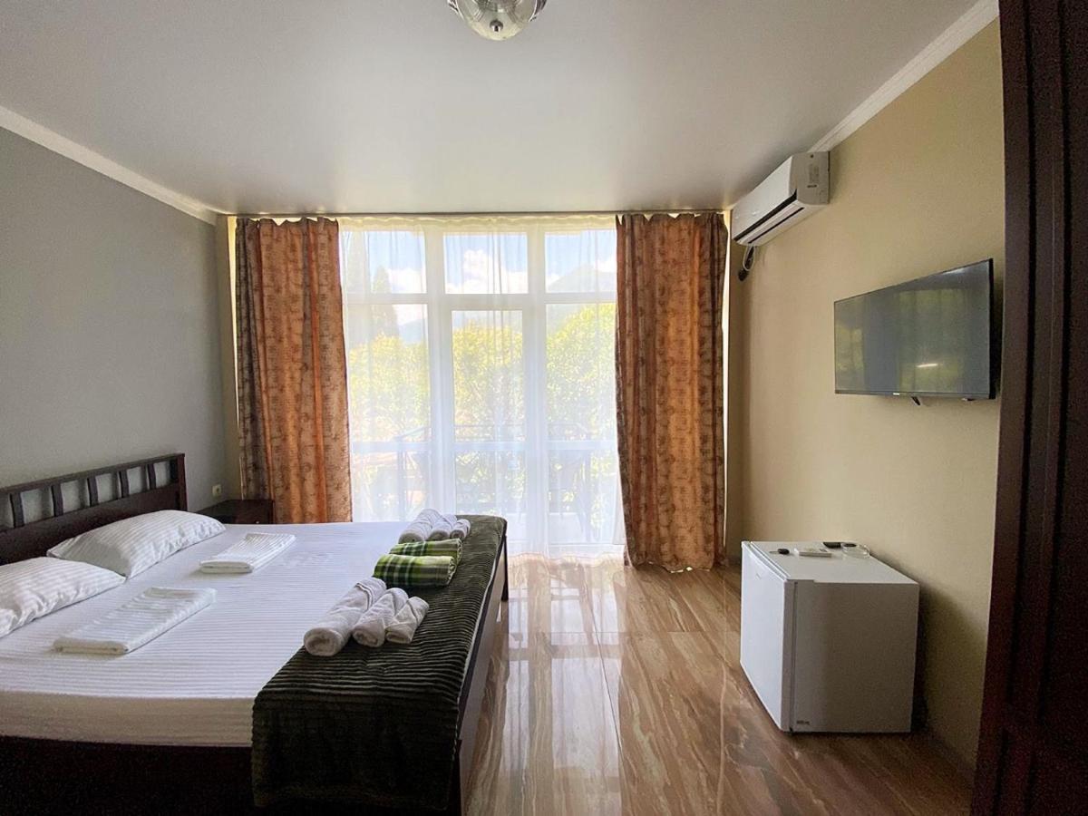 Hotel Golden غاغرا المظهر الخارجي الصورة